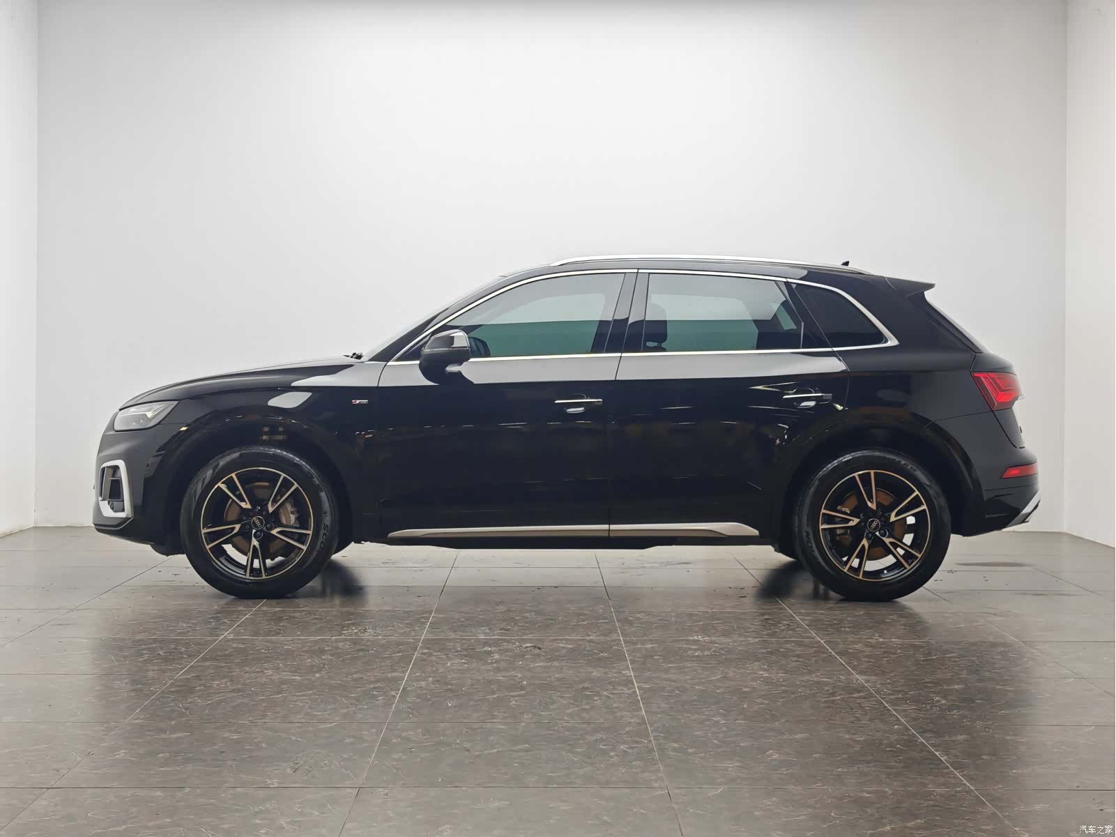 Audi Q5L, 2023 10