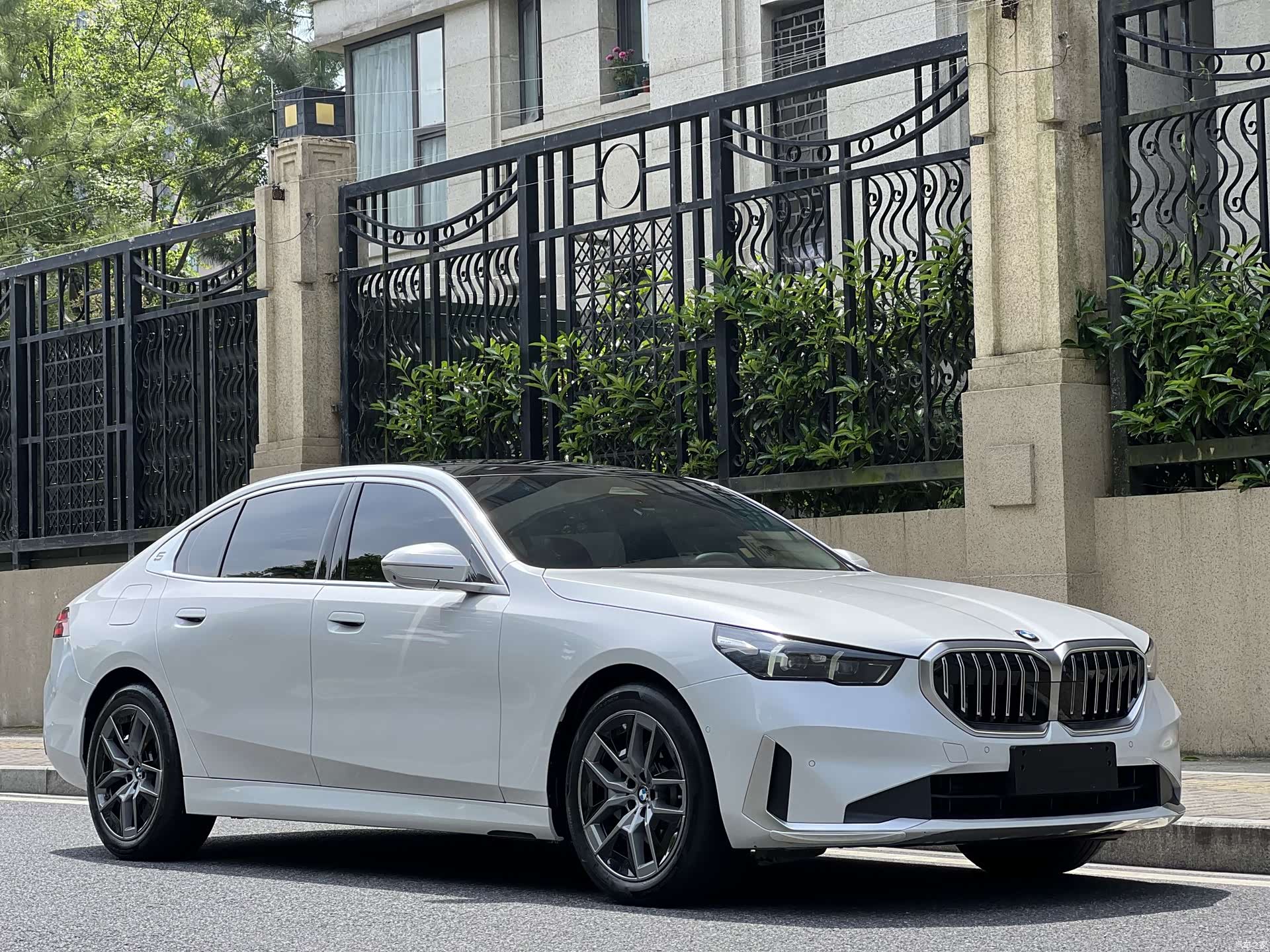 BMW 5 Series, 2024 3