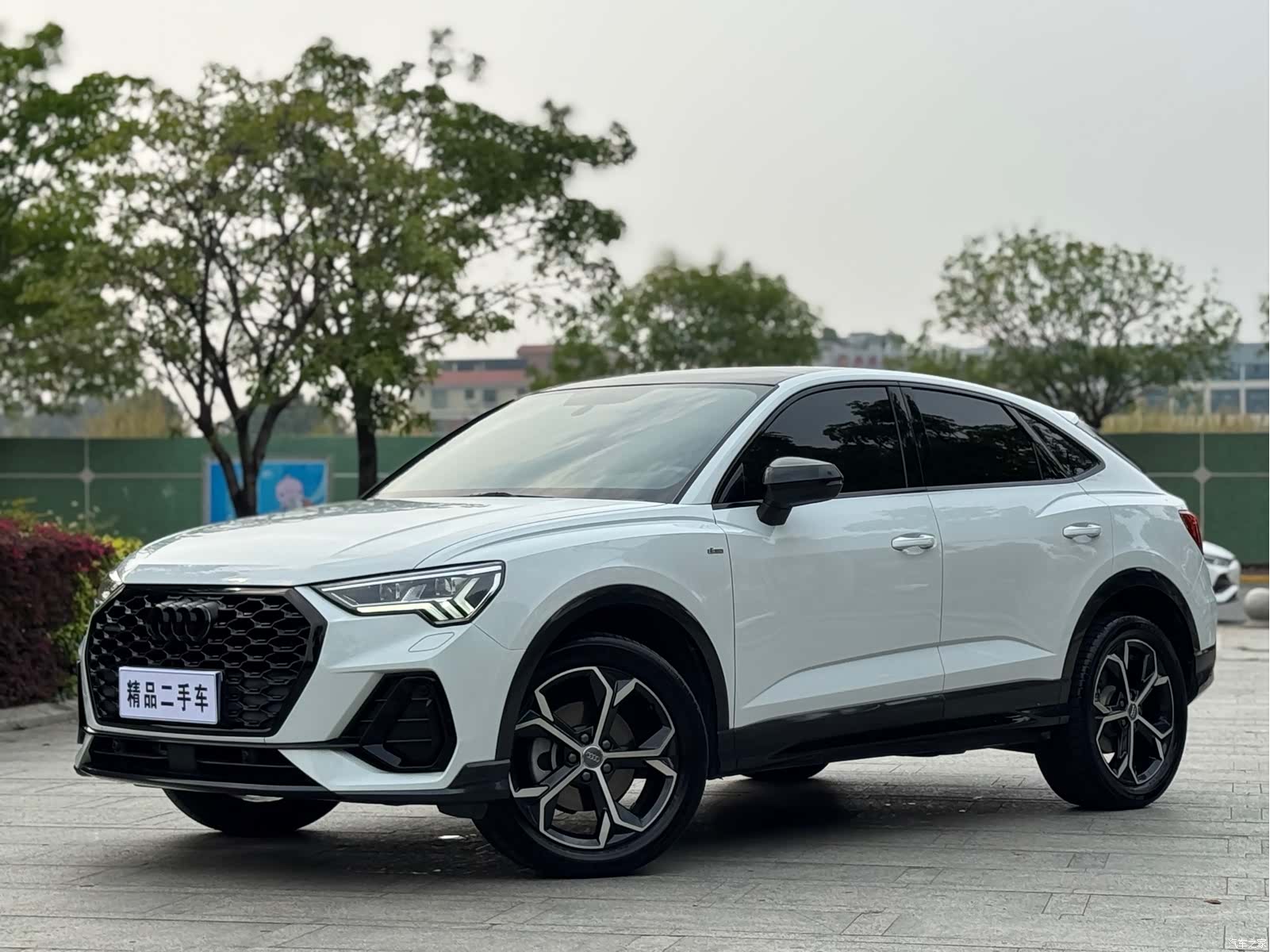 Audi Q3, 2021 1