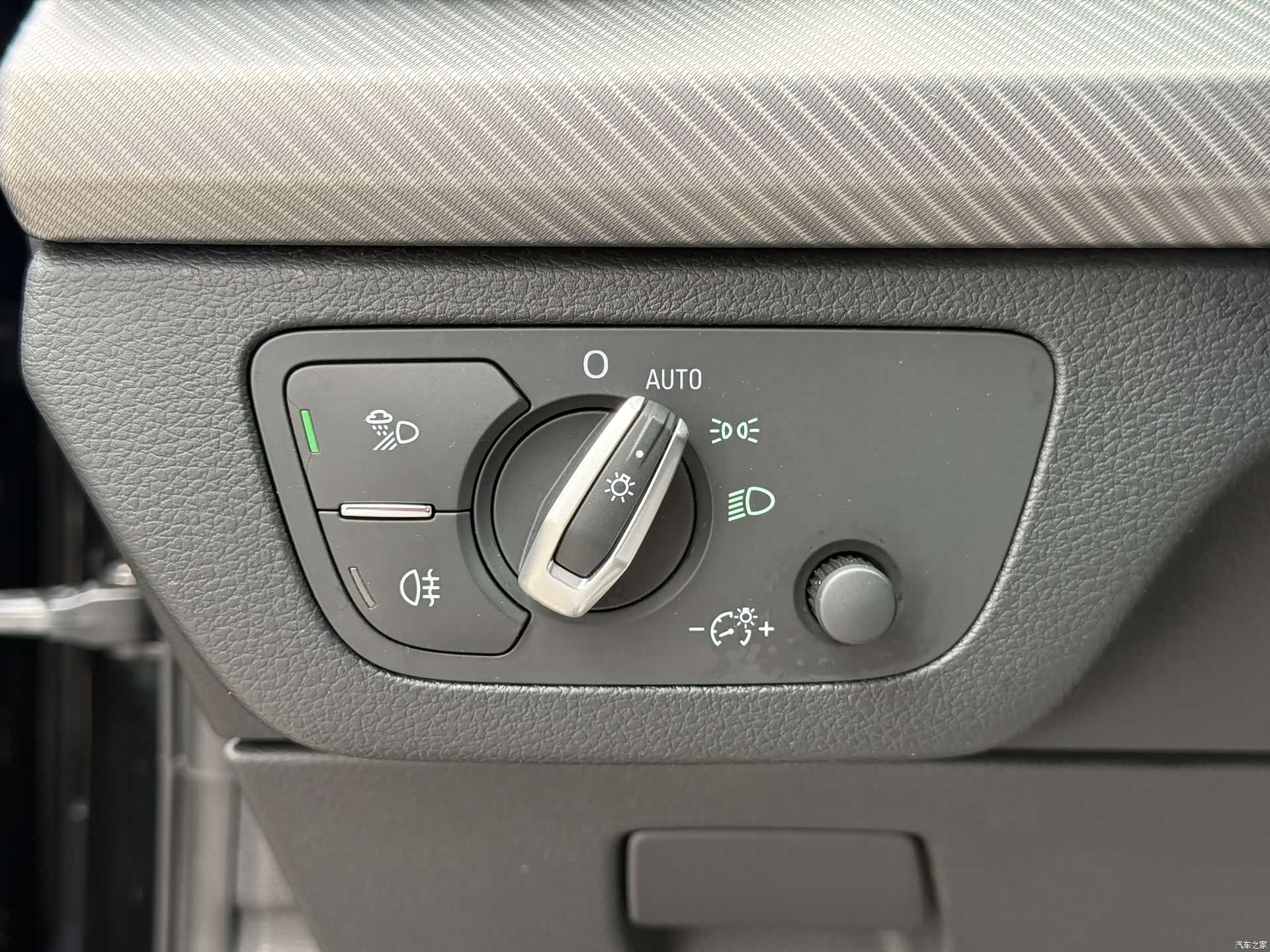 Audi Q5L, 2021 22