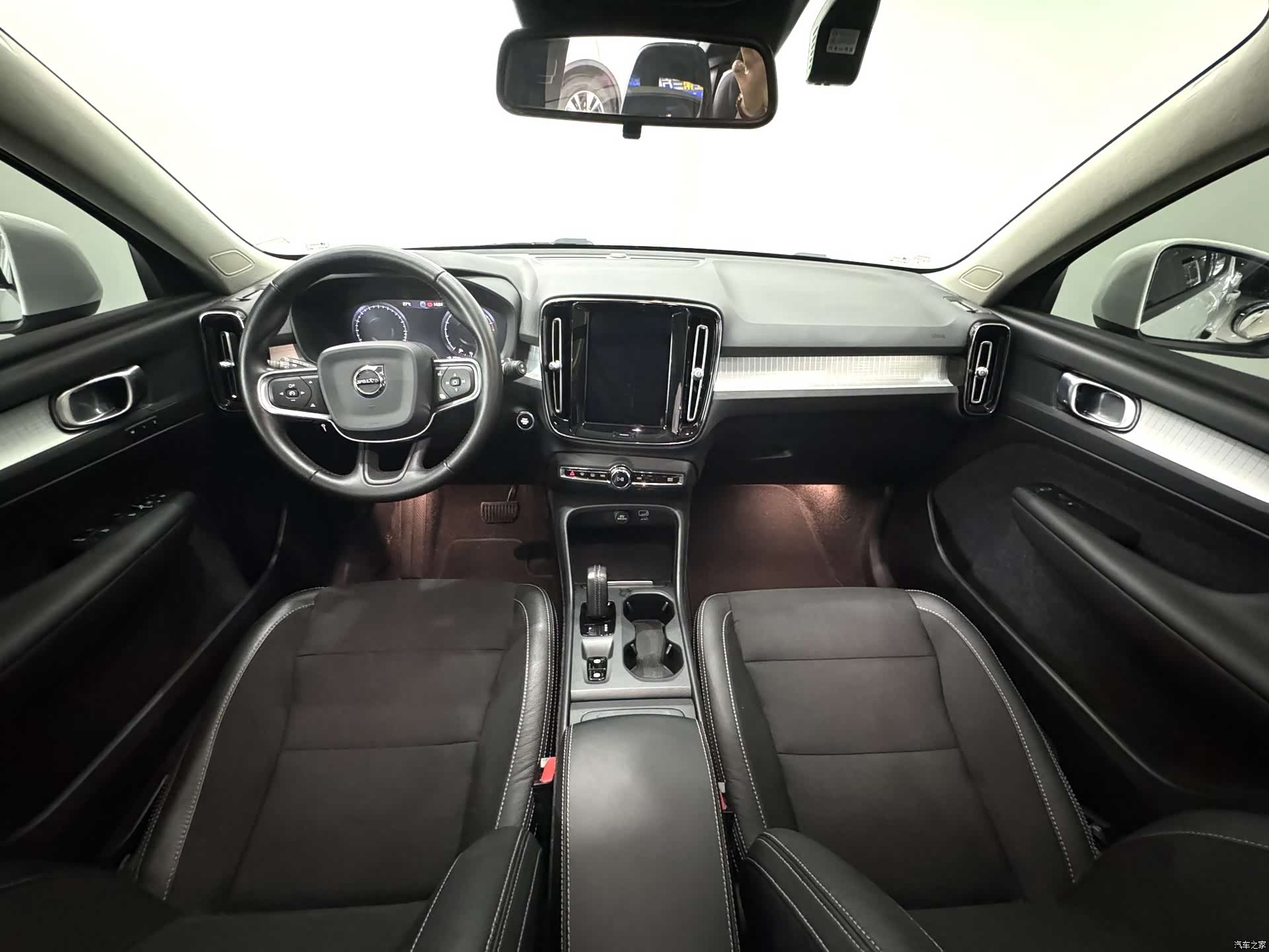 Volvo XC40, 2019 4