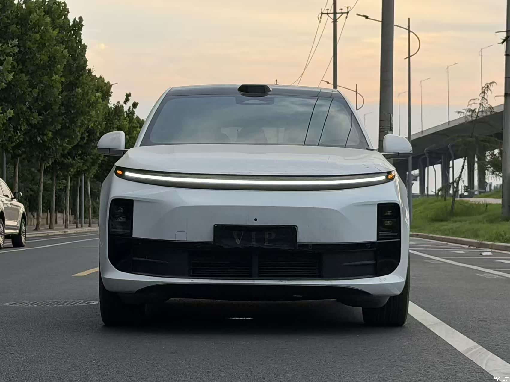 Li Auto L6, 2024 3
