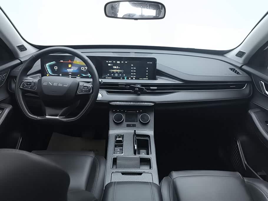 Exeed Chasing the wind