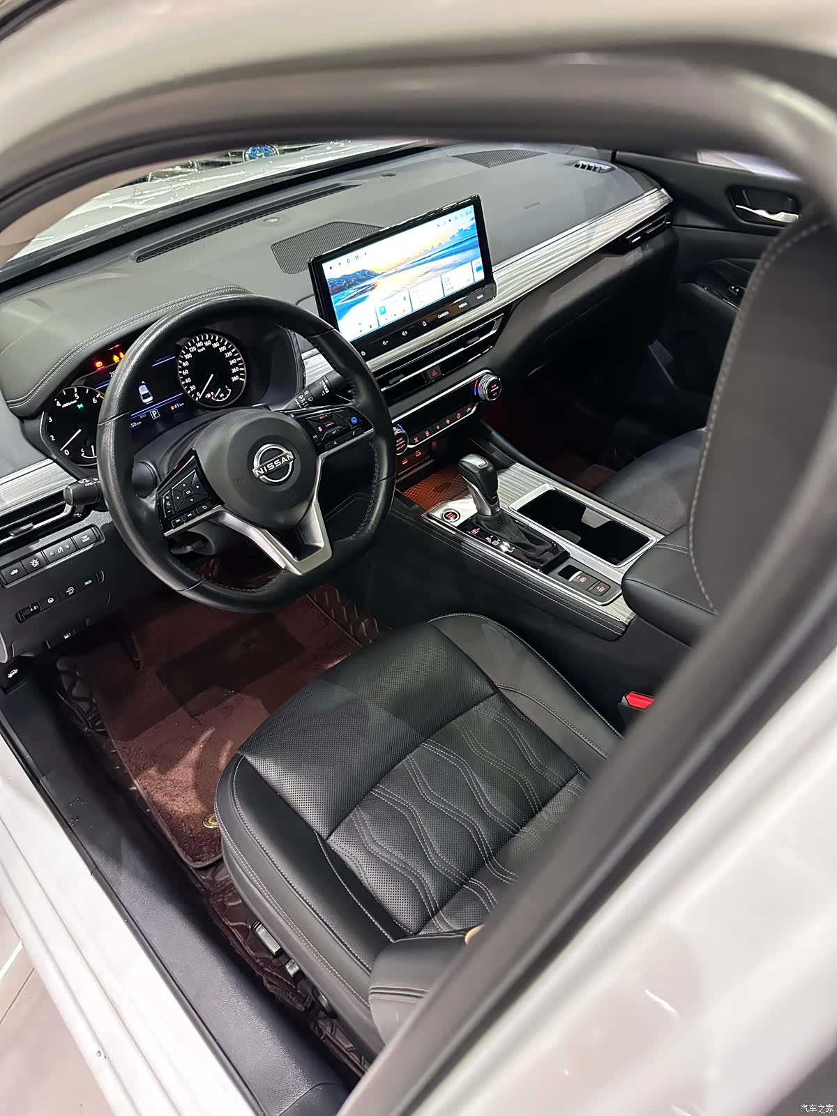 Nissan Teana, 2023 все фото