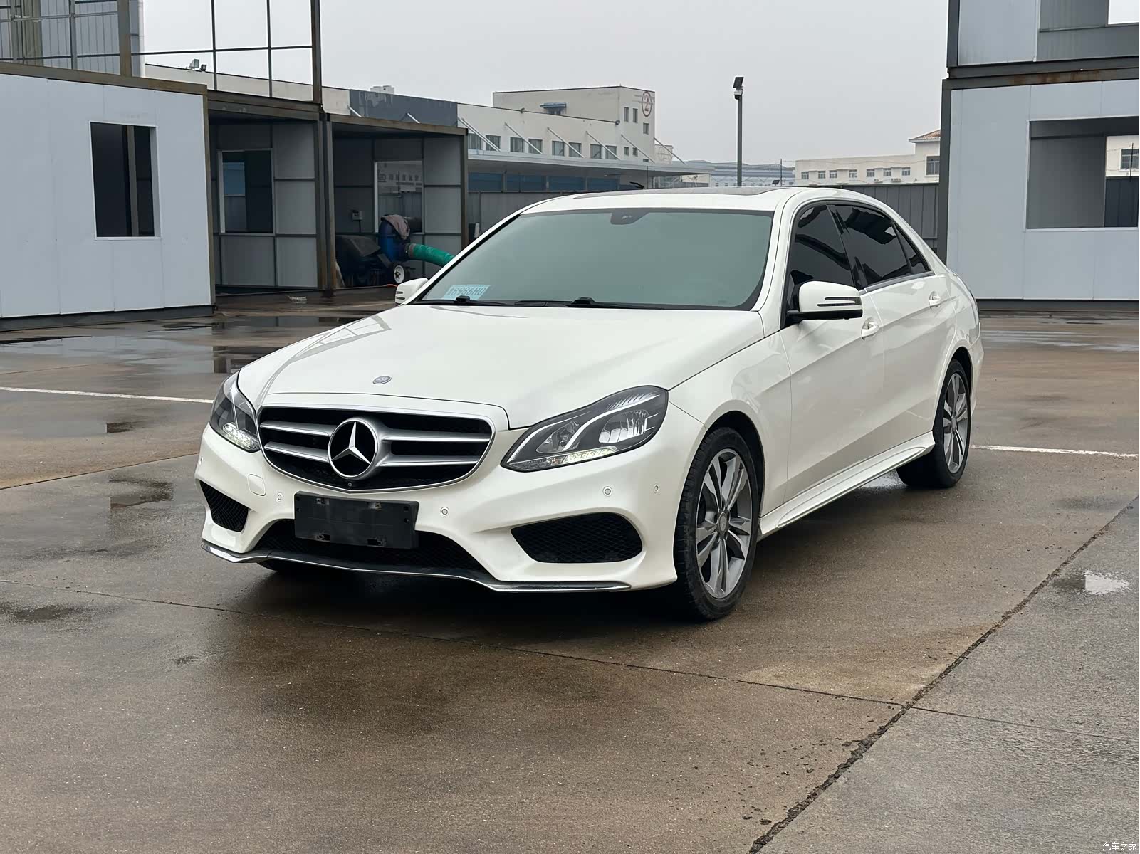 Mercedes-Benz E-Class, 2016 1