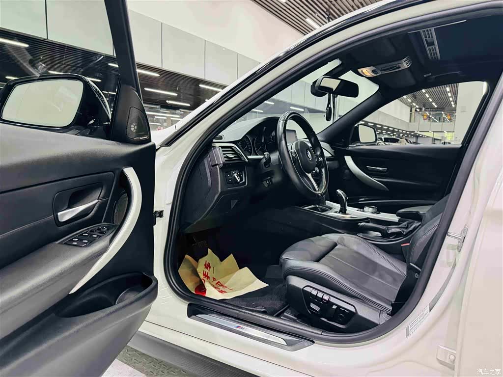BMW 3 Series, 2015 11