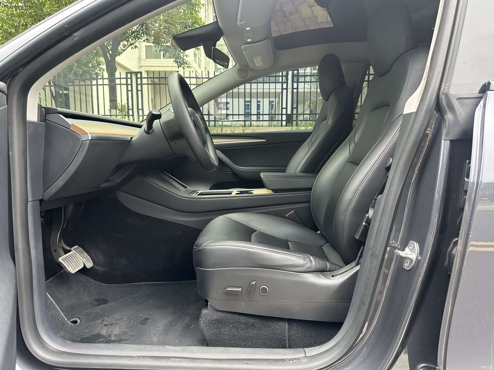 Tesla Model Y, 2021 9