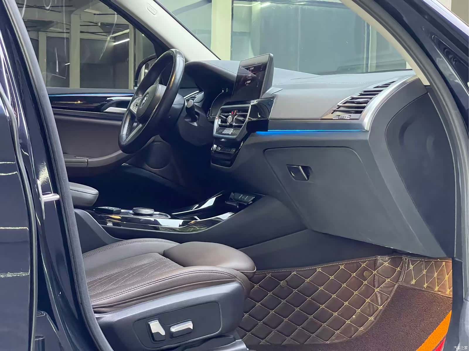 BMW iX3, 2023 13