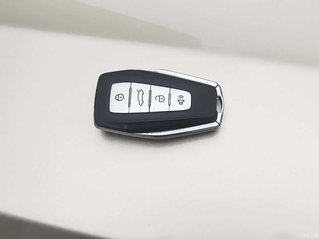 Geely Emgrand, 2021 19