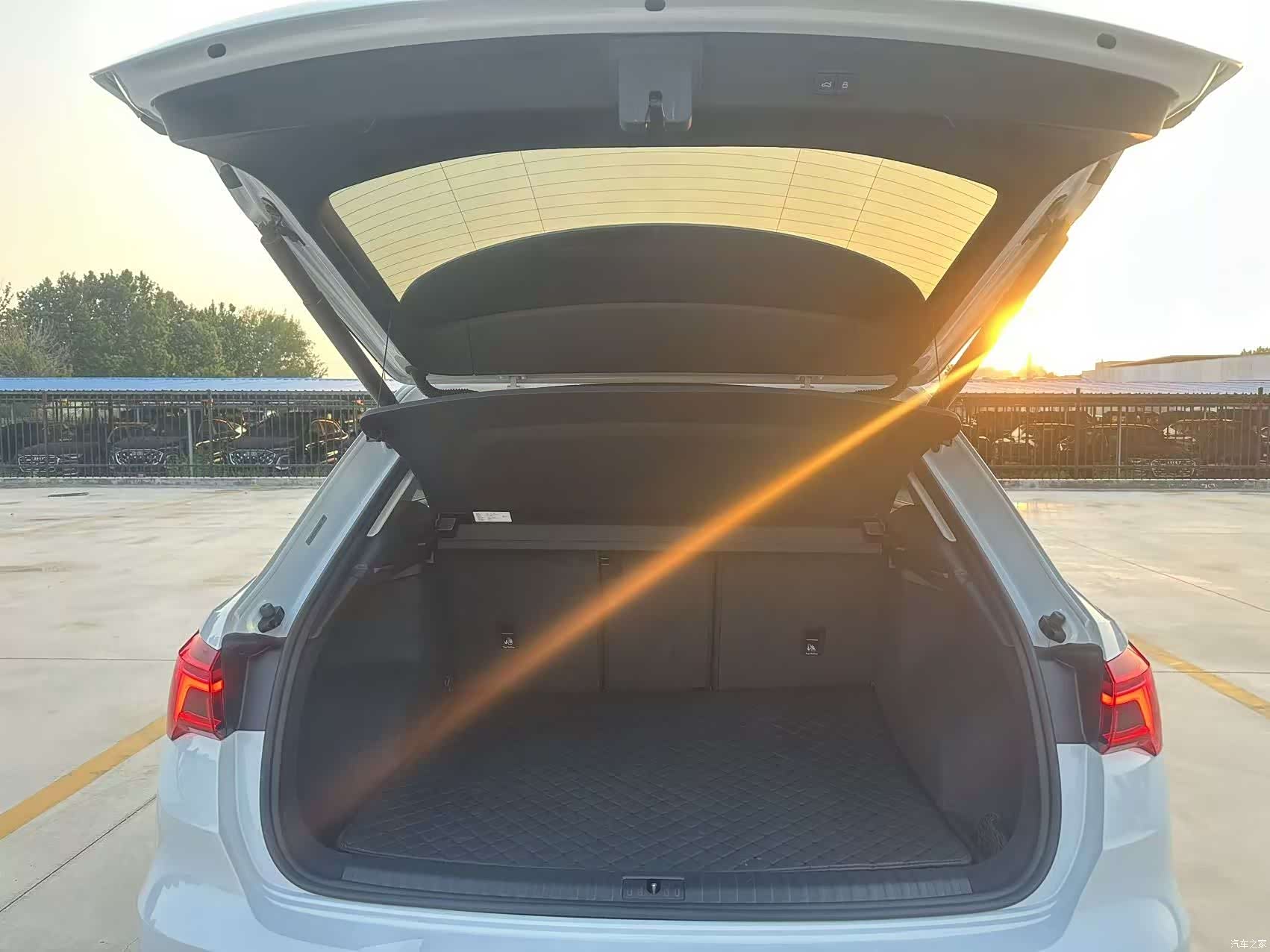 Audi Q3, 2022 15