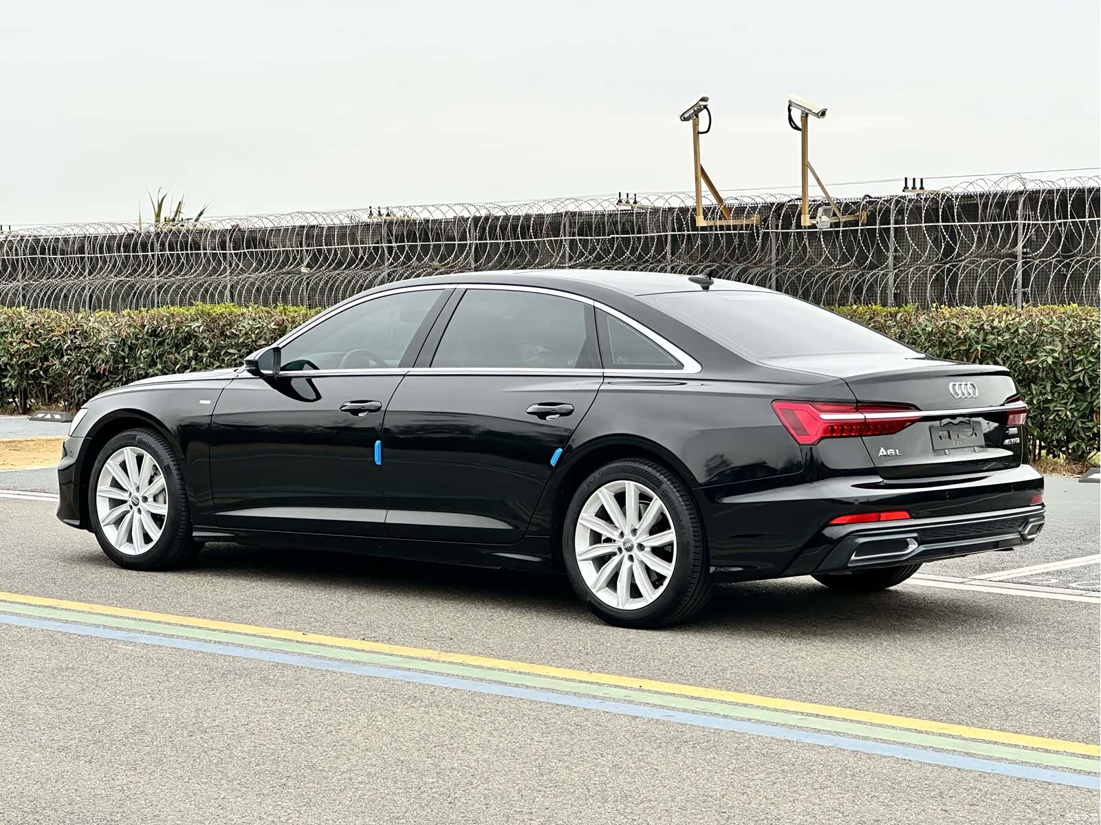 Audi A6L, 2022 все фото