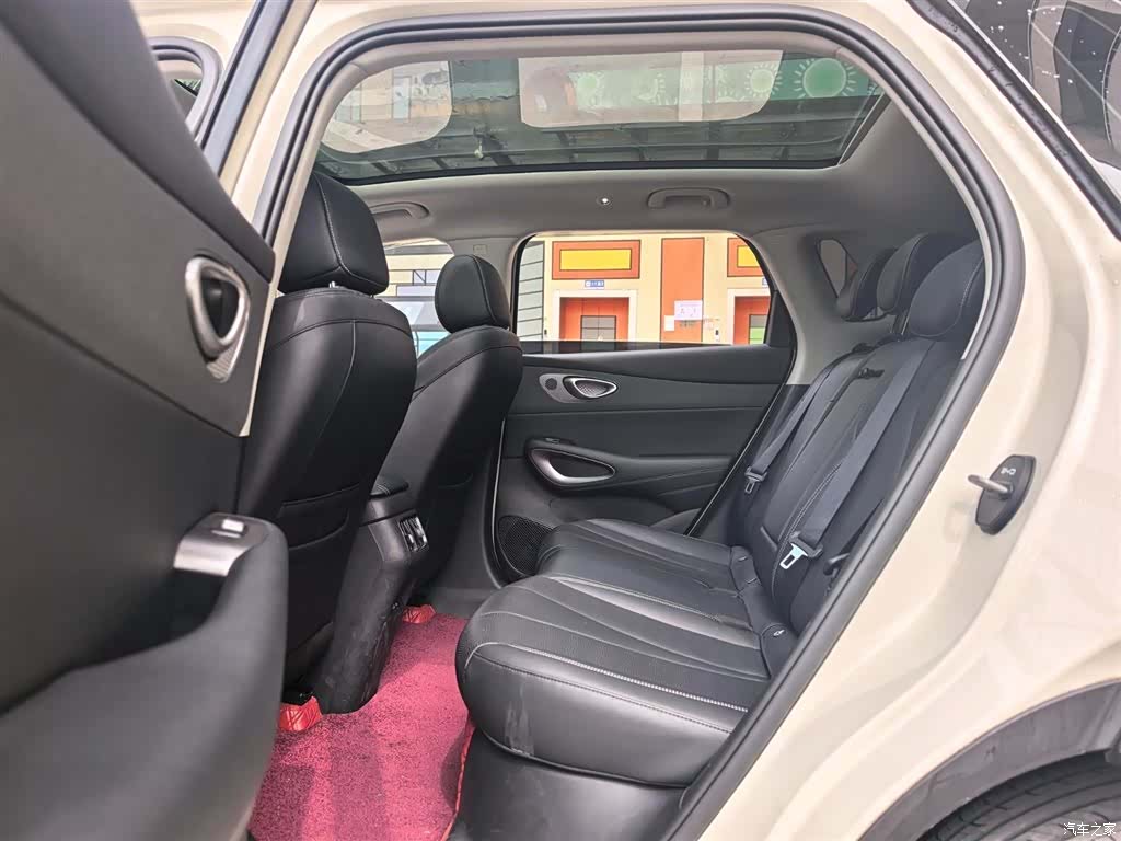 BYD HiAce, 2025 6