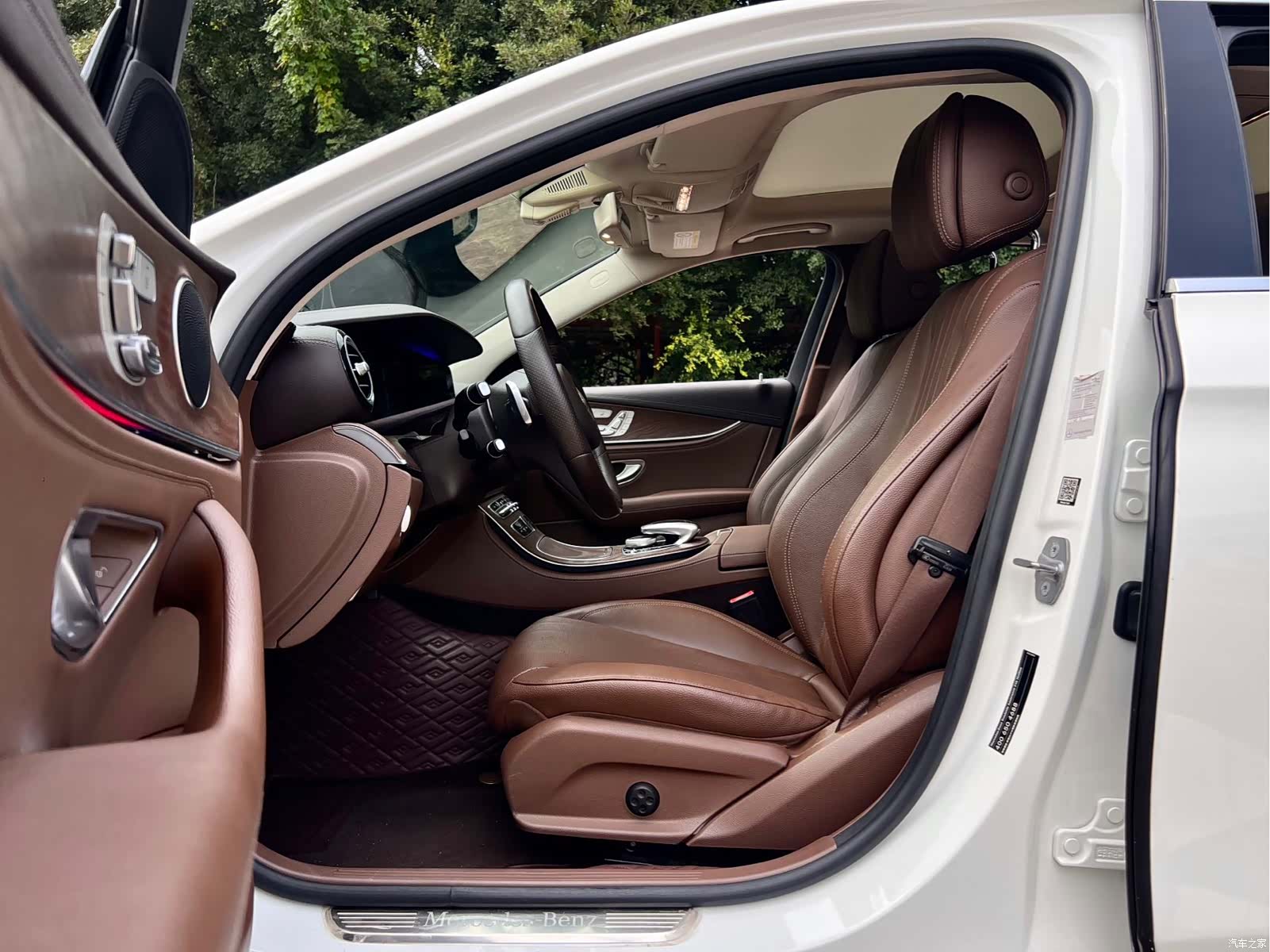 Mercedes-Benz E-Class, 2018 23