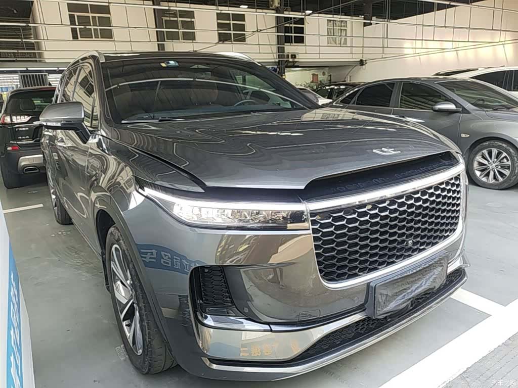 Li Auto ONE, 2022 4