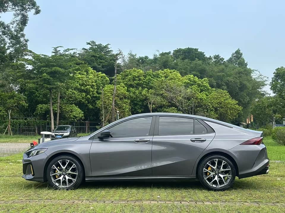 Trumpchi Shadow Leopard