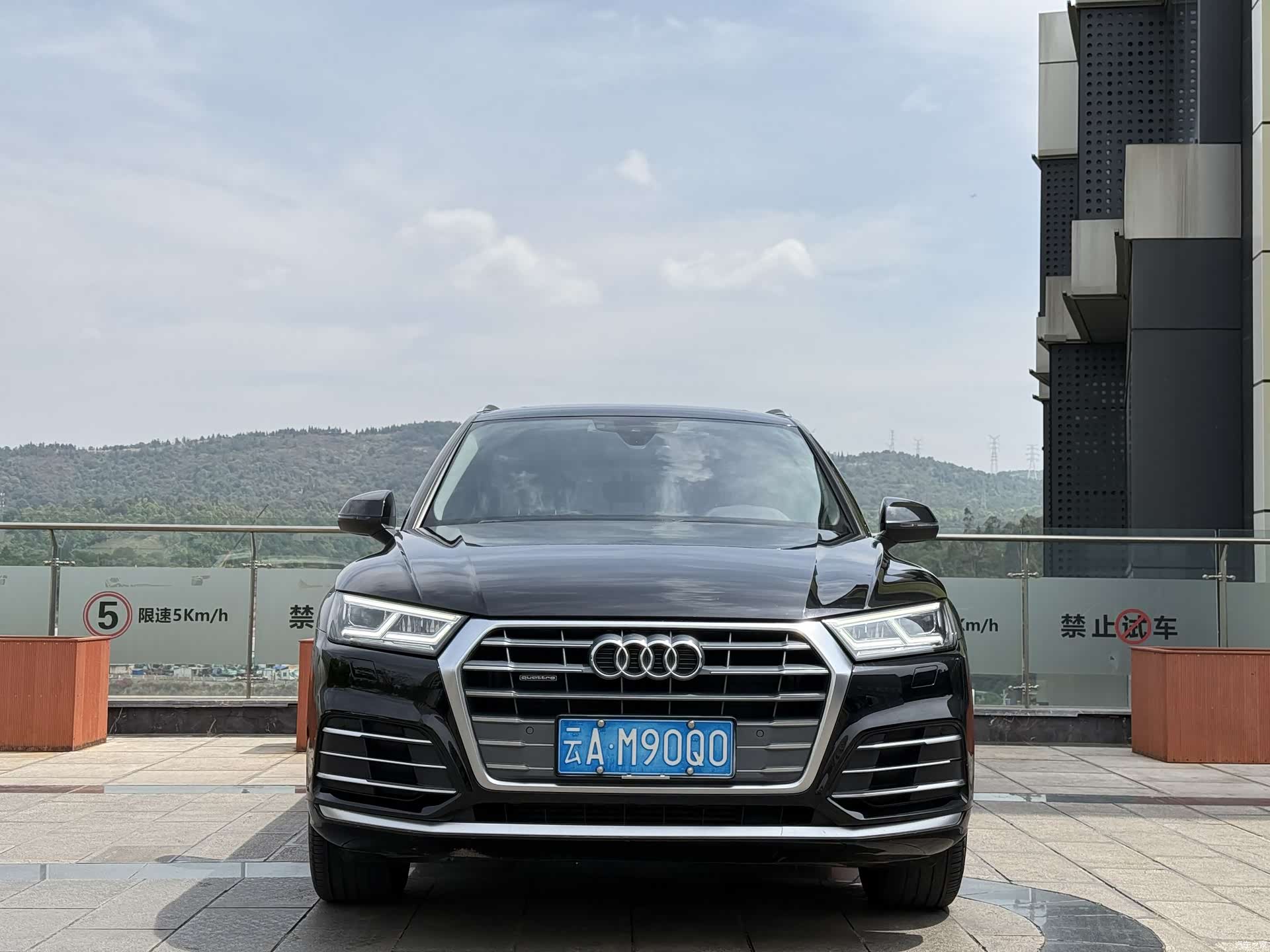 Audi Q5L, 2021 2