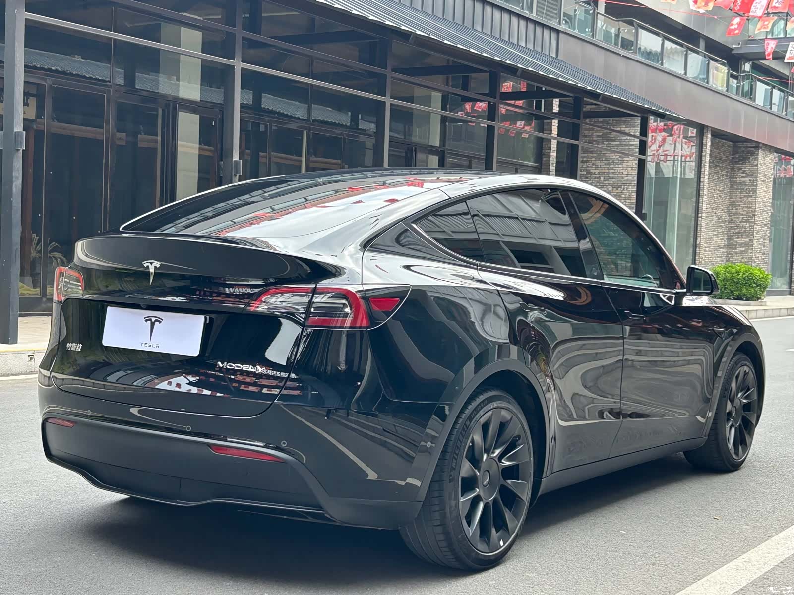 Tesla Model Y, 2021 21