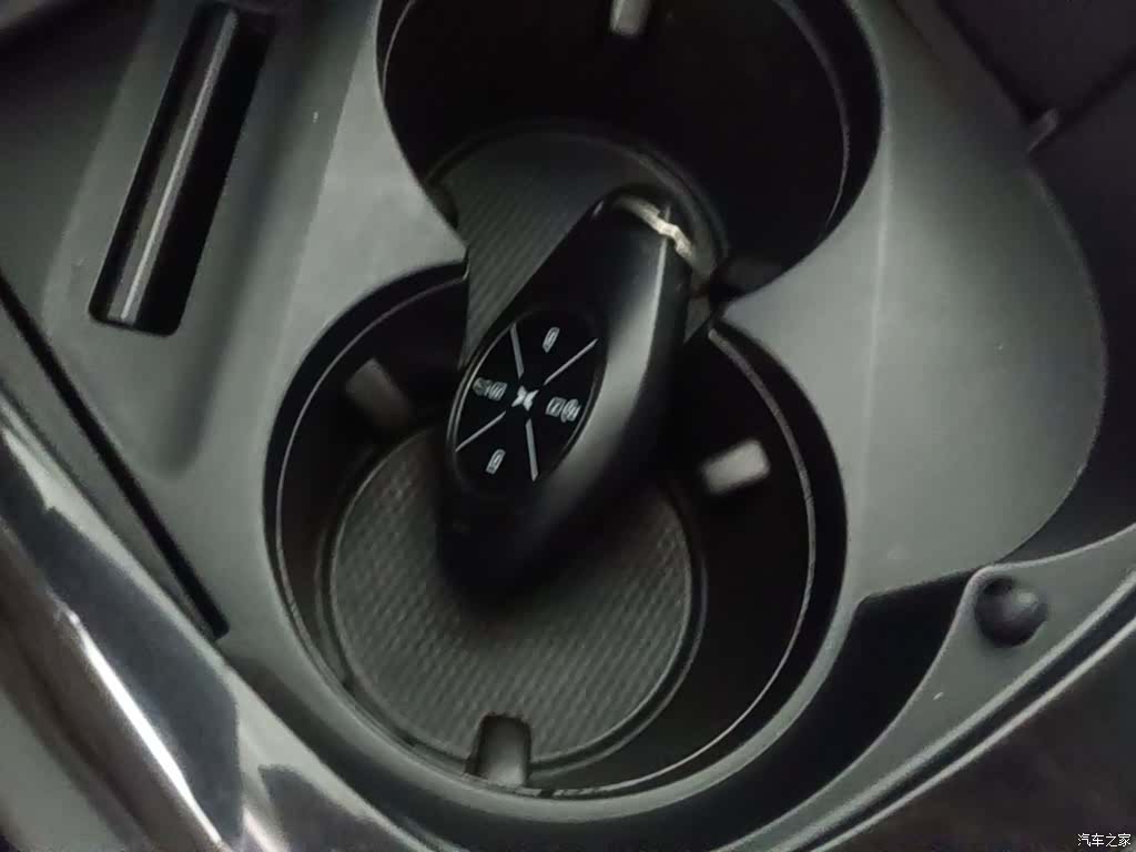 Xpeng P7, 2021 9