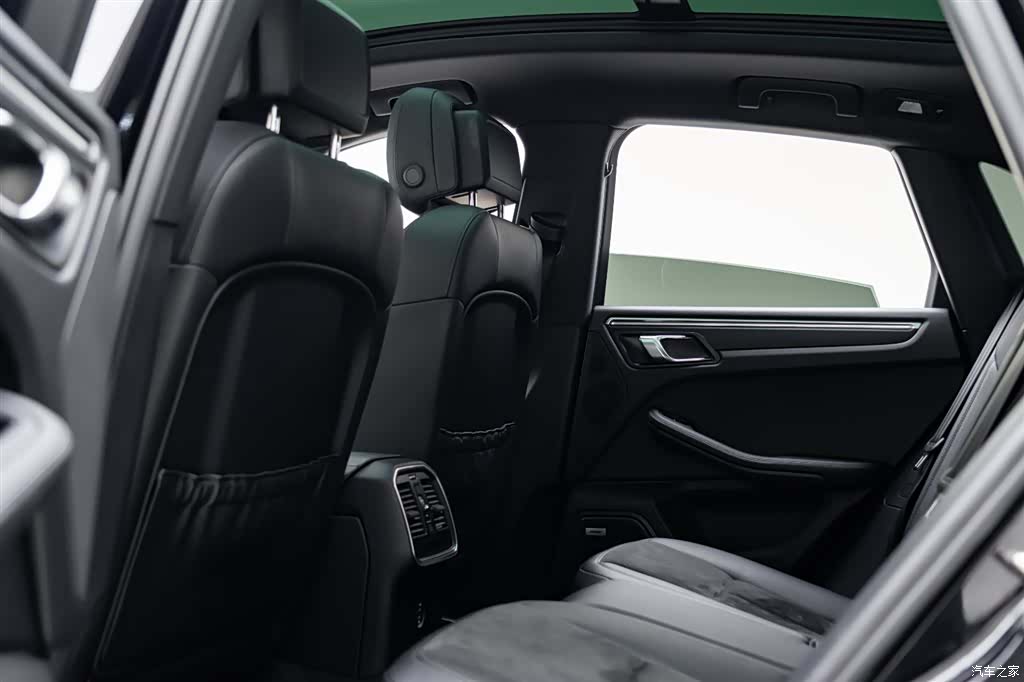Porsche Macan, 2021 9