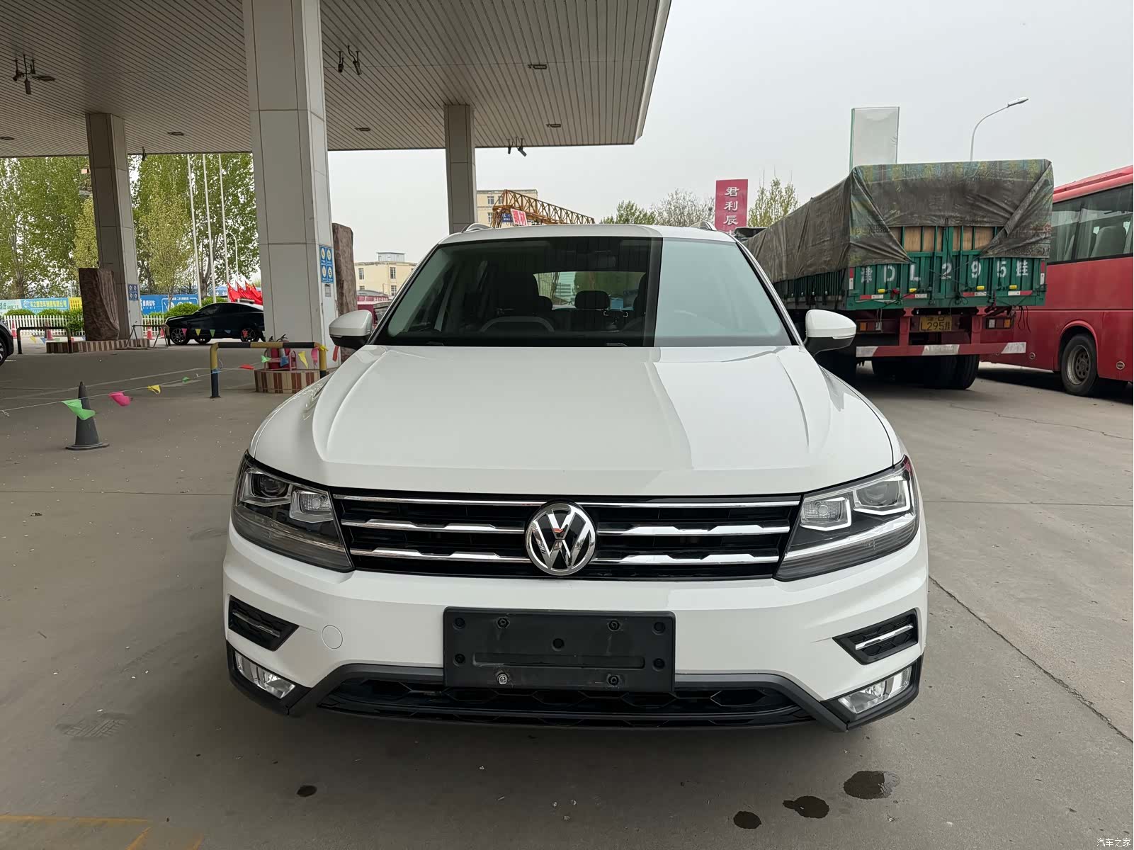 Volkswagen Tiguan L, 2017 2