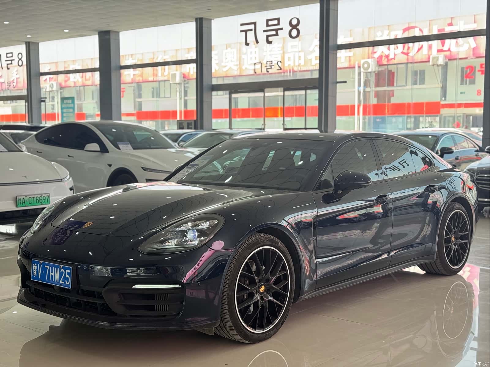 Porsche Panamera, 2021 1
