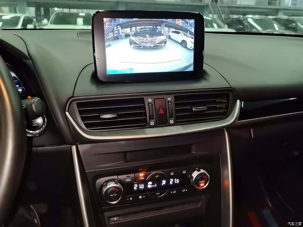 Mazda CX-4, 2019 13