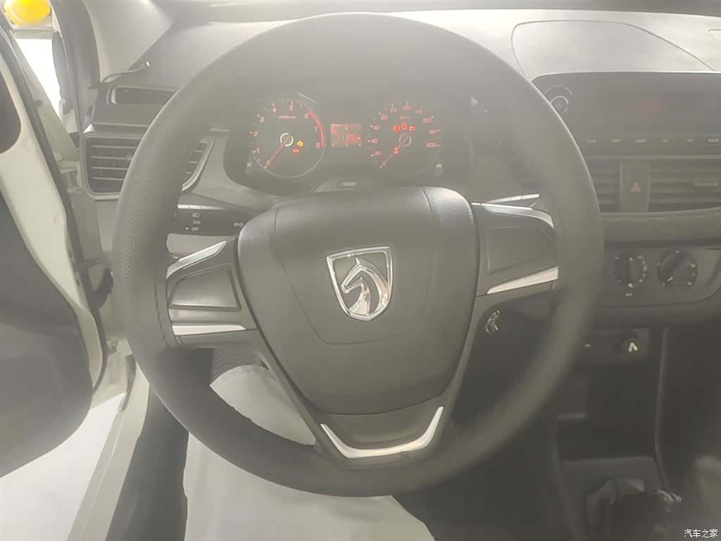 Wuling 310, 2018 11