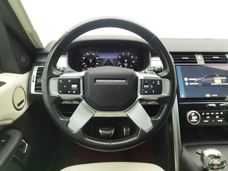 Land Rover Discovery 2023, фото 11