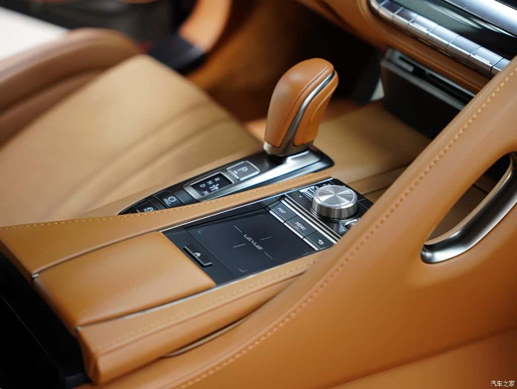Lexus LC, 2018 38