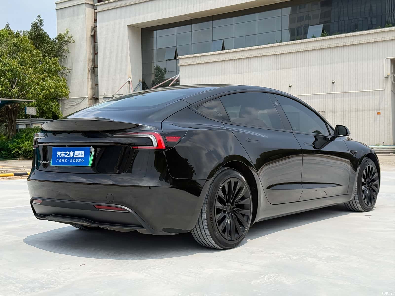 Tesla Model 3, 2024 13