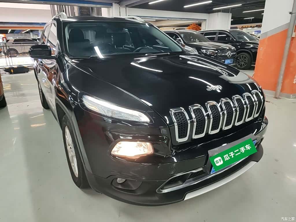 Jeep Cherokee, 2017 4