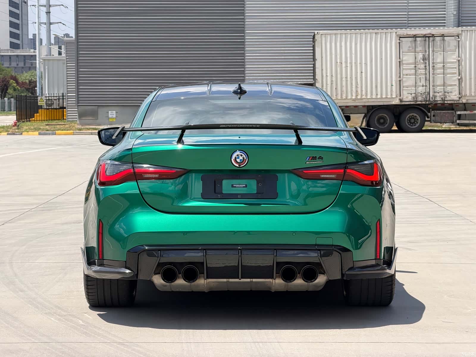 BMW M4, 2022 все фото
