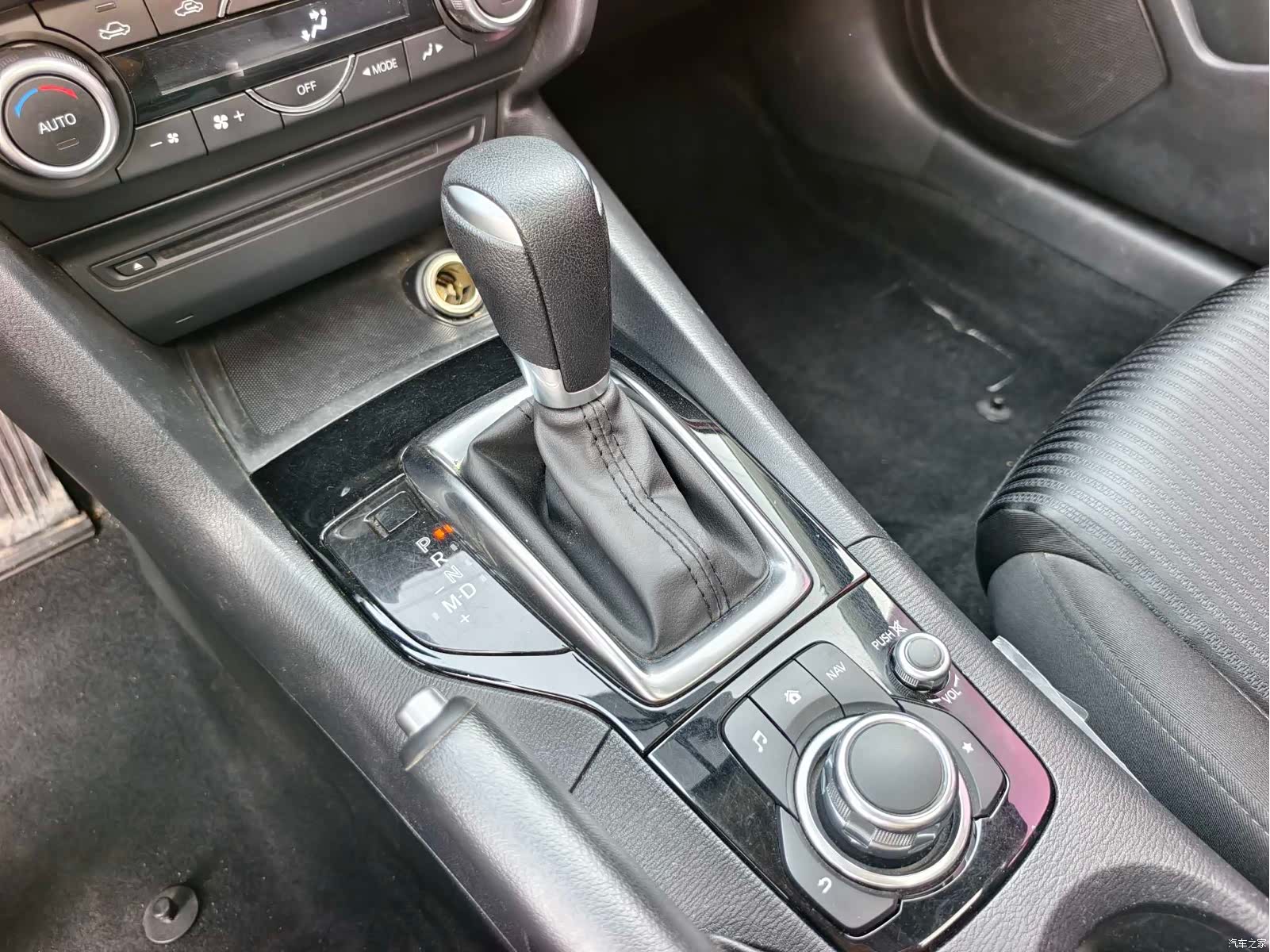 Mazda Mazda3, 2016 6