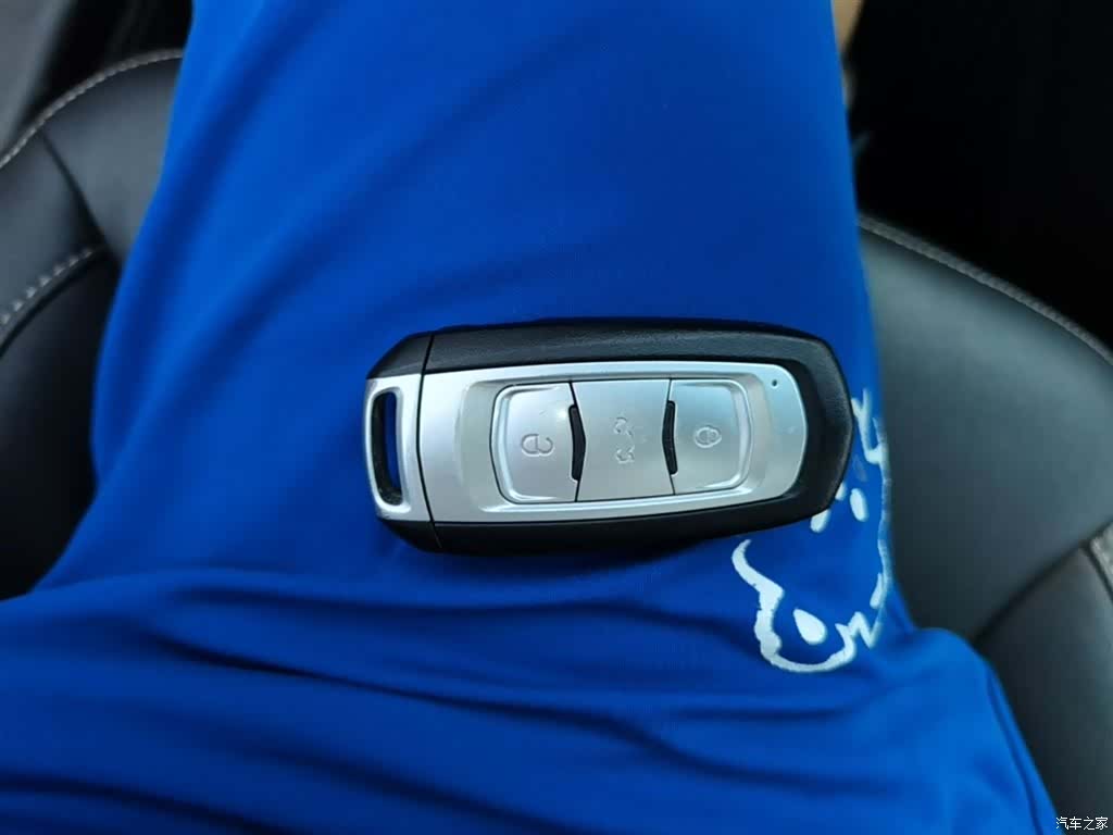 Geely Emgrand, 2016 9