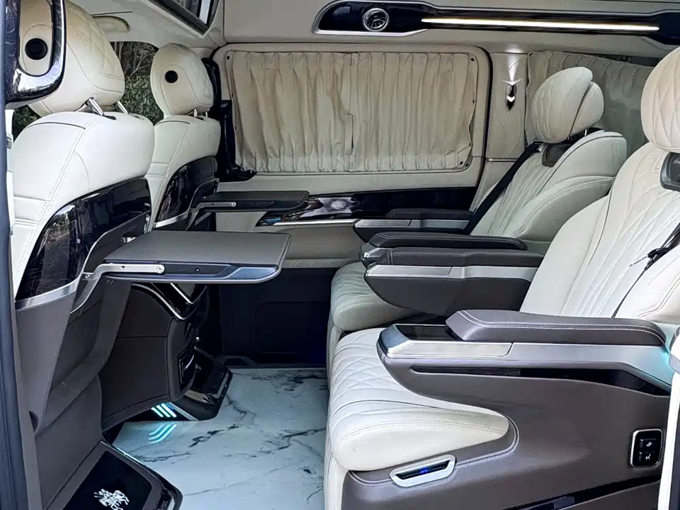 Mercedes-Benz V-class Mercedes-Benz V-class