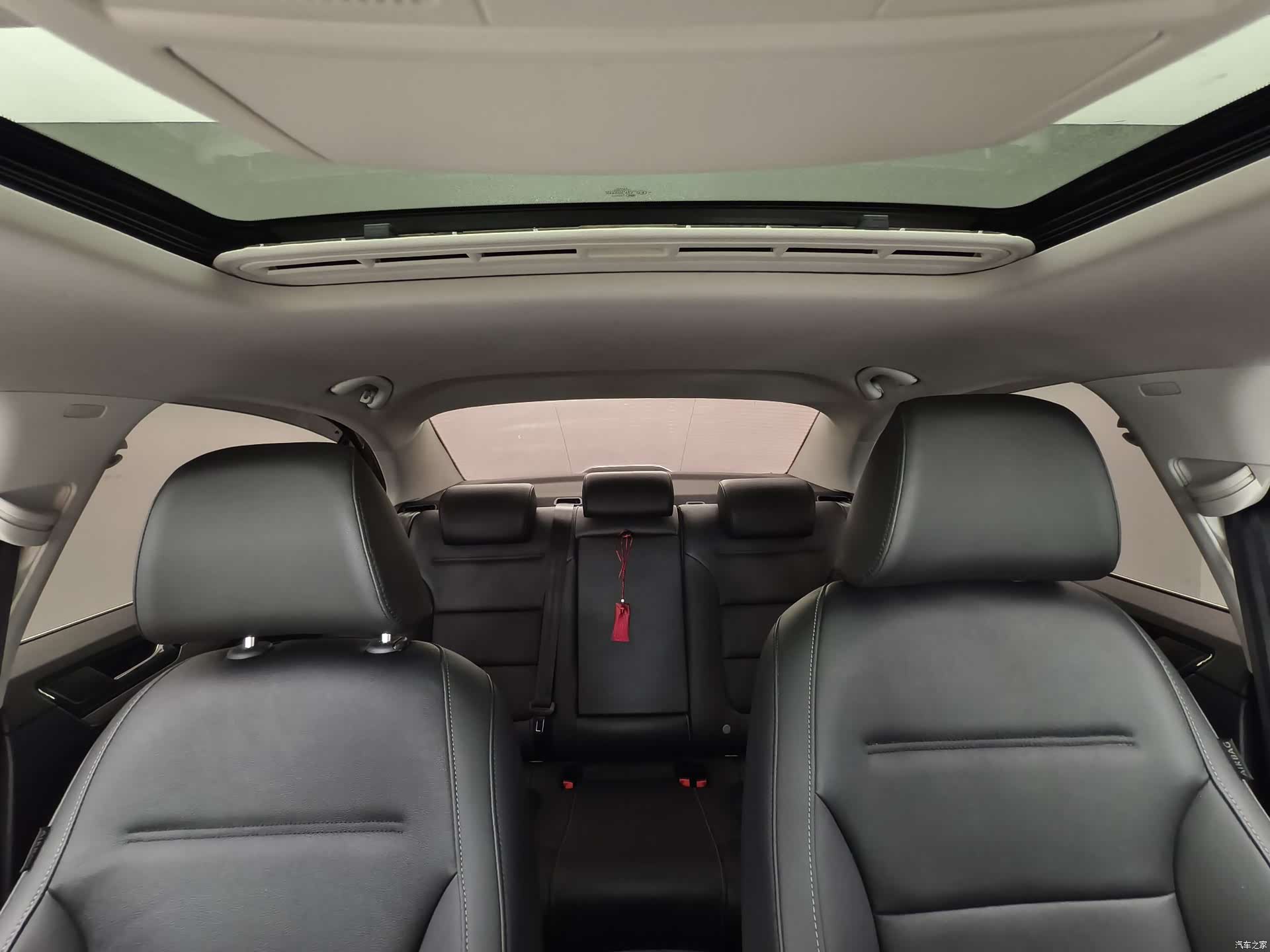 Volkswagen Sagitar, 2019 10