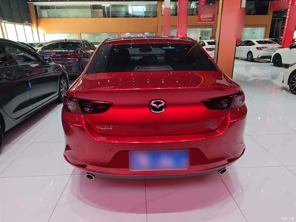 Mazda Mazda3, 2025 12