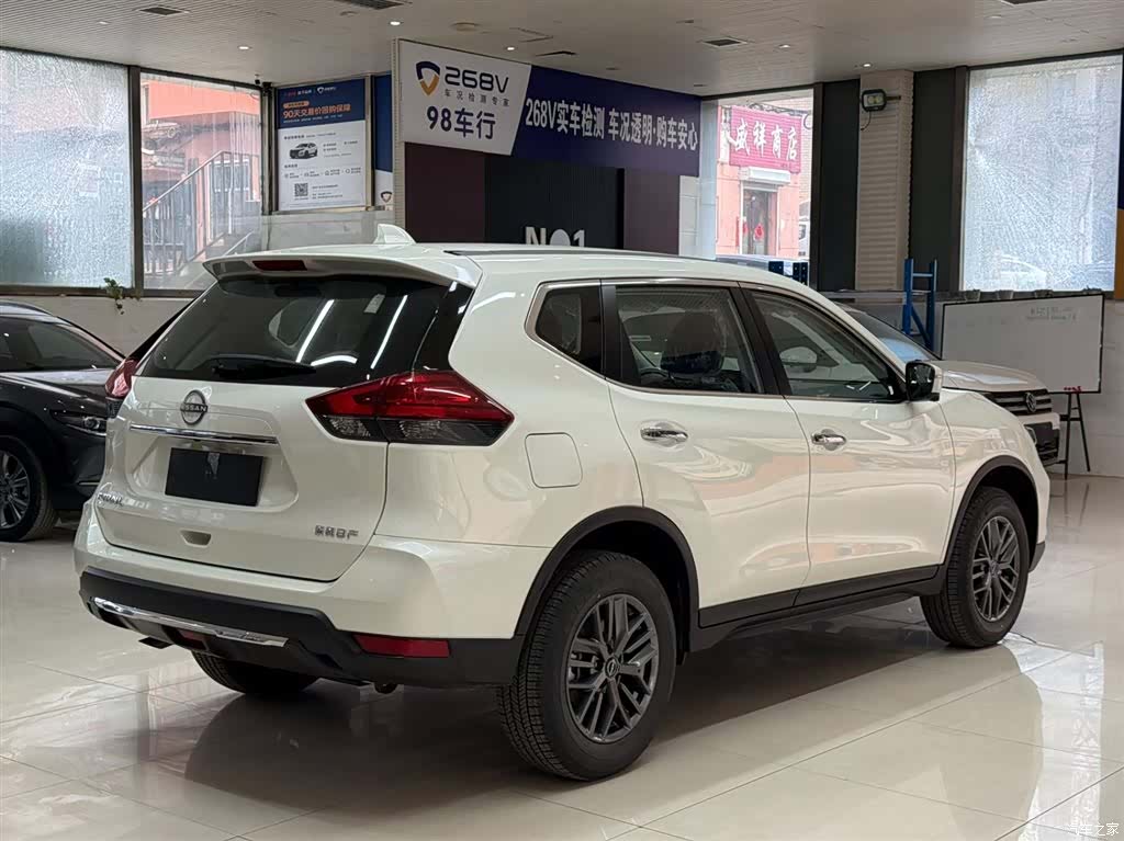 Nissan X-Trail, 2026 4