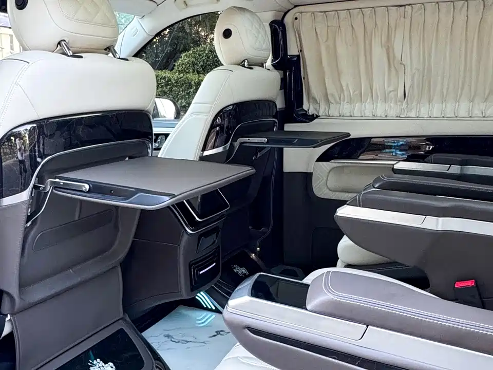 Mercedes-Benz V-class Mercedes-Benz V-class