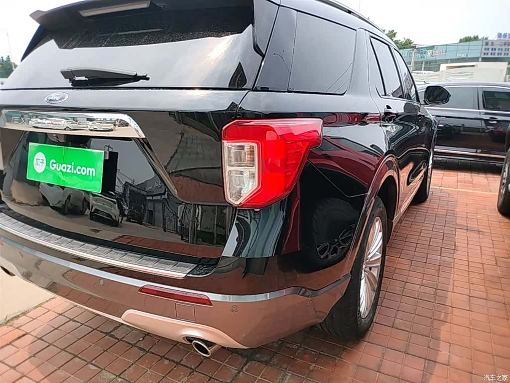 Ford Explorer, 2022 8