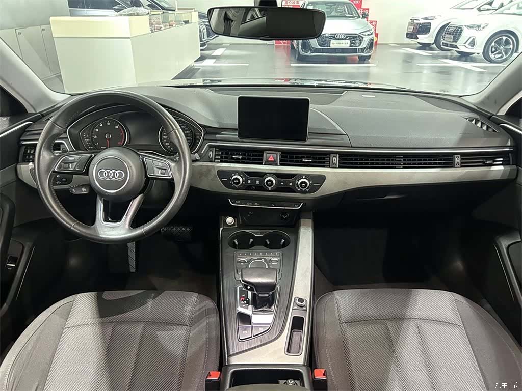 Audi A4L, 2019 6