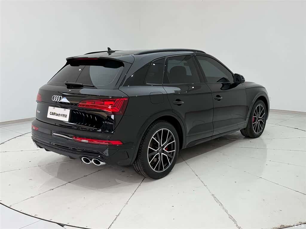 Audi Q5, 2022 8