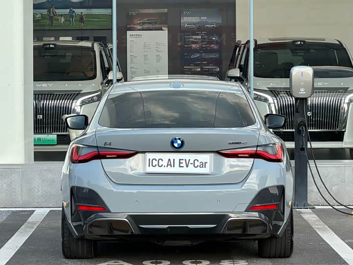 BMW i4 2023 eDrive40