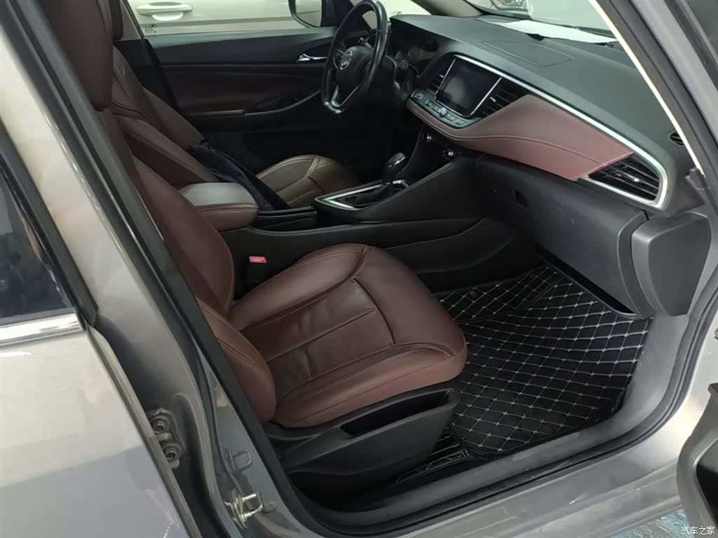 Buick GL6, 2018 25