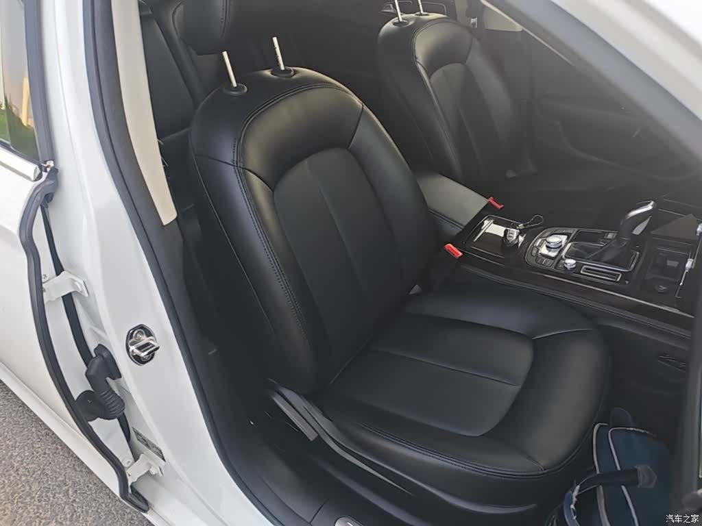 Zotye Z700, 2017 25