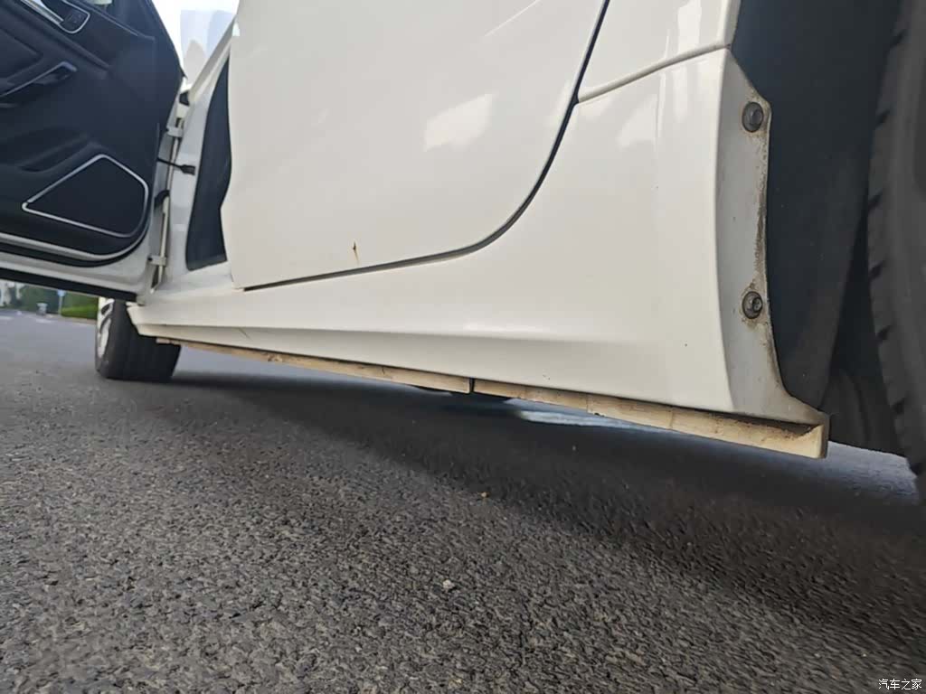 Zotye Z700, 2017 22