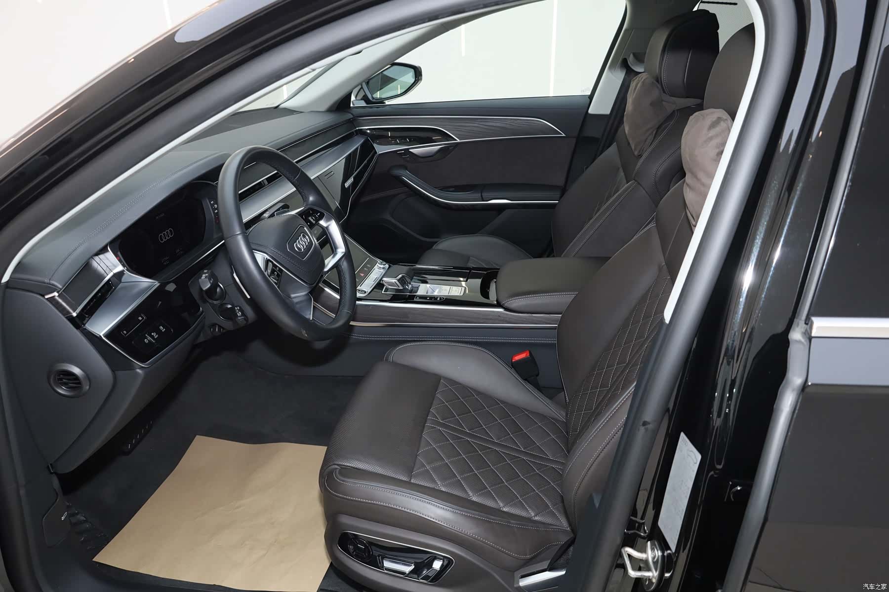 Audi A8L, 2023 29