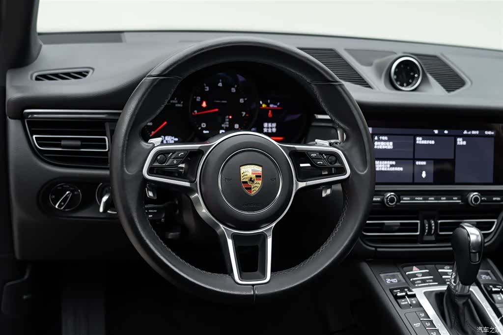 Porsche Macan, 2021 11