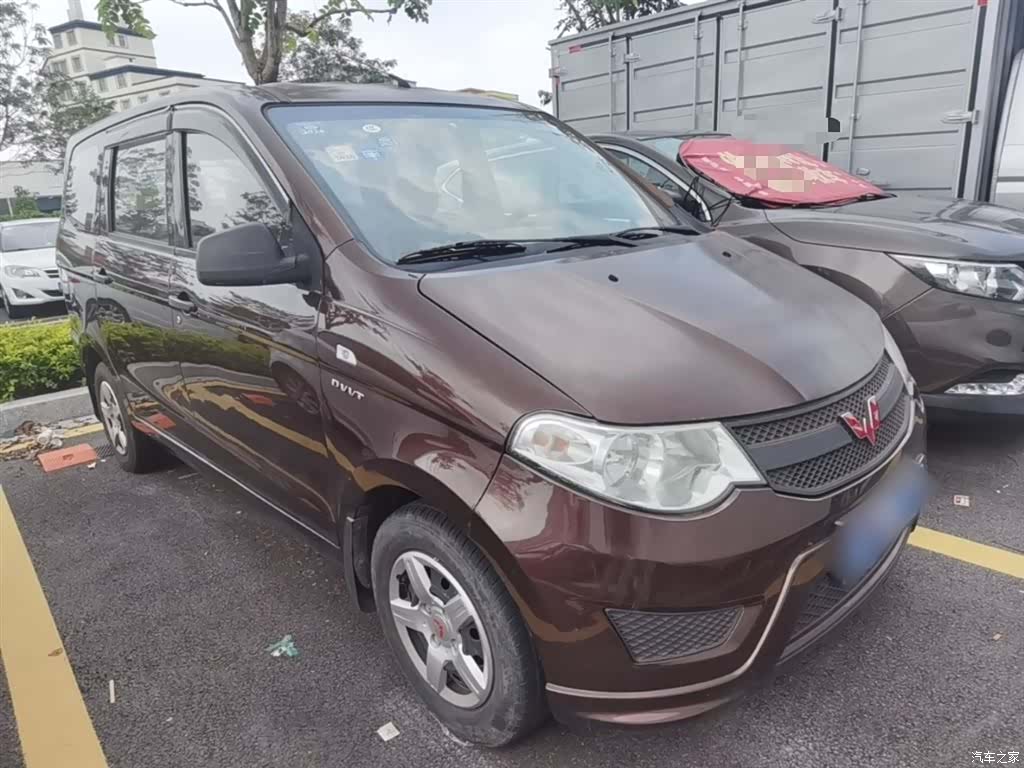 Wuling Hongguang, 2016 4