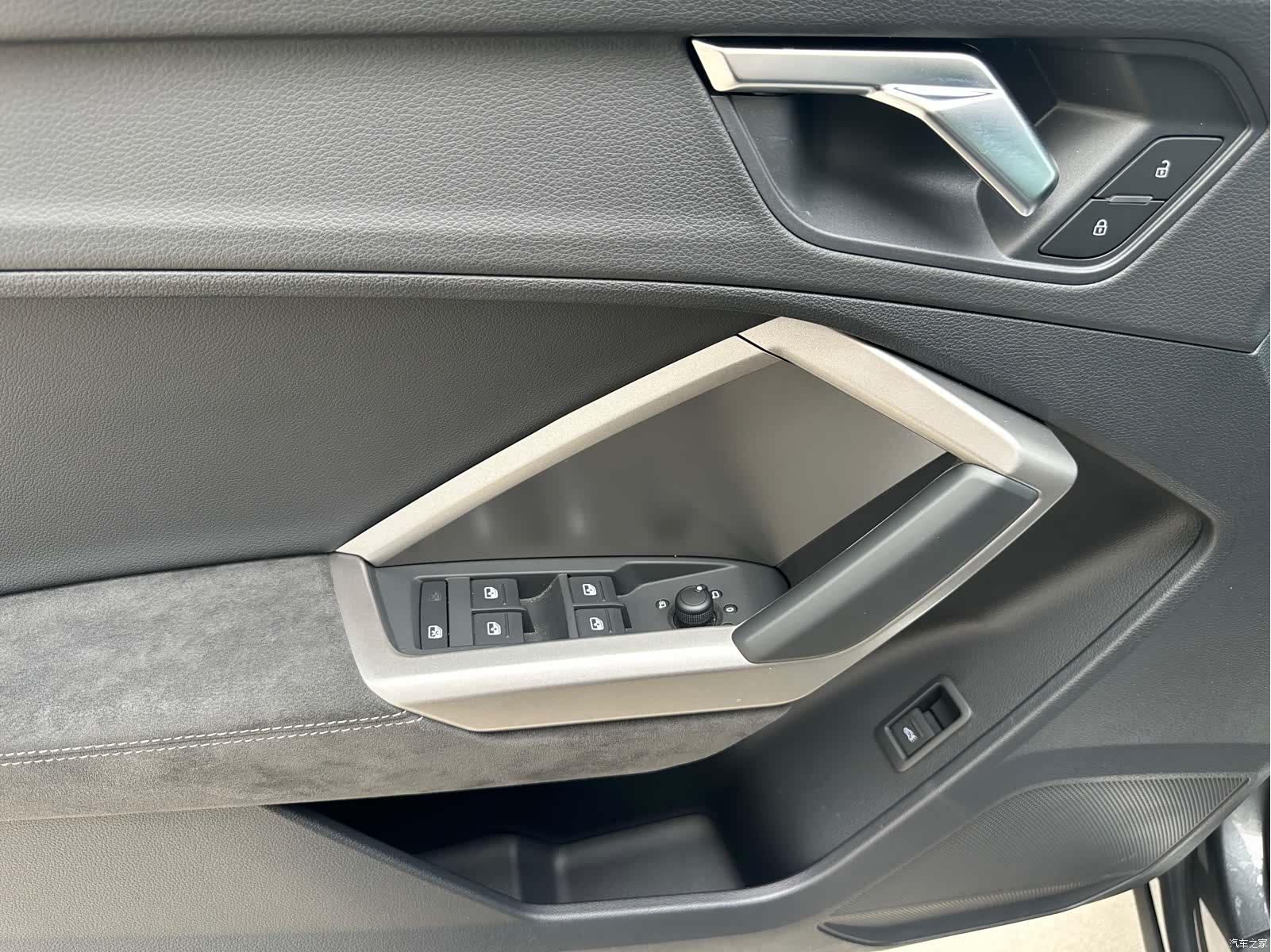 Audi Q3, 2022 8